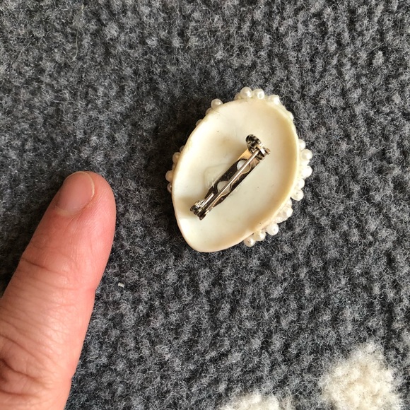 VINTAGE Pin - Picture 3 of 3